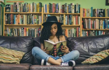 Livres et lecture, illustration pour un article littéraire