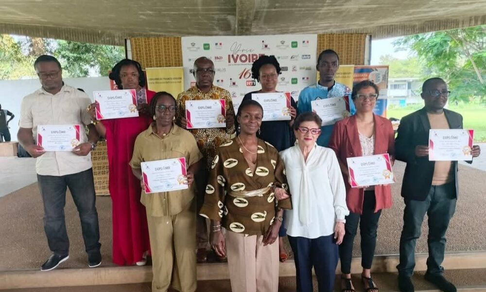 Prix Ivoire — cérémonie littéraire à Abidjan