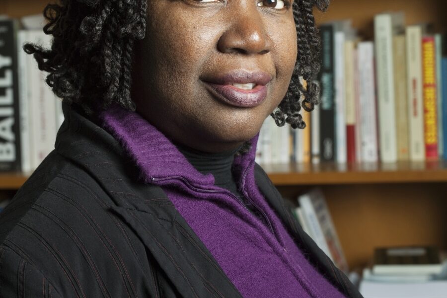 Portrait de Tanella Boni, écrivaine ivoirienne
